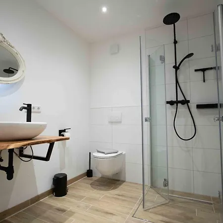 Exterhof * רינטלן